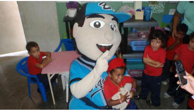 5 mil alumnos compartieron con Bravos en la Escuela