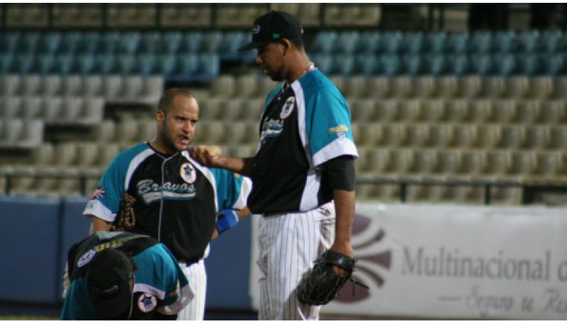 Ramírez 11 holds; René: 60 fletadas