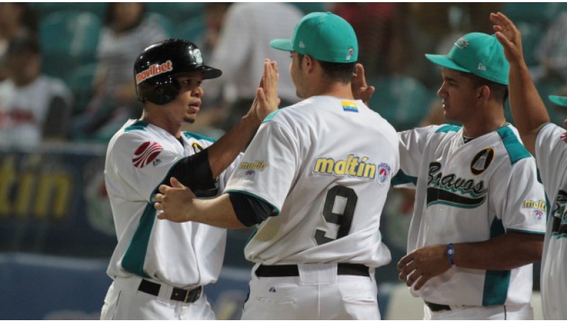Bravos pasa la página y recibe a Leones