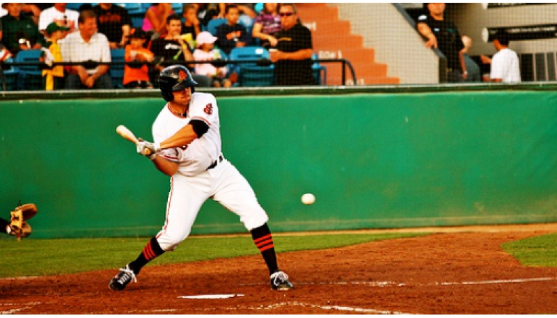 Bravos barrió serie ante Tiburones en el Universitario