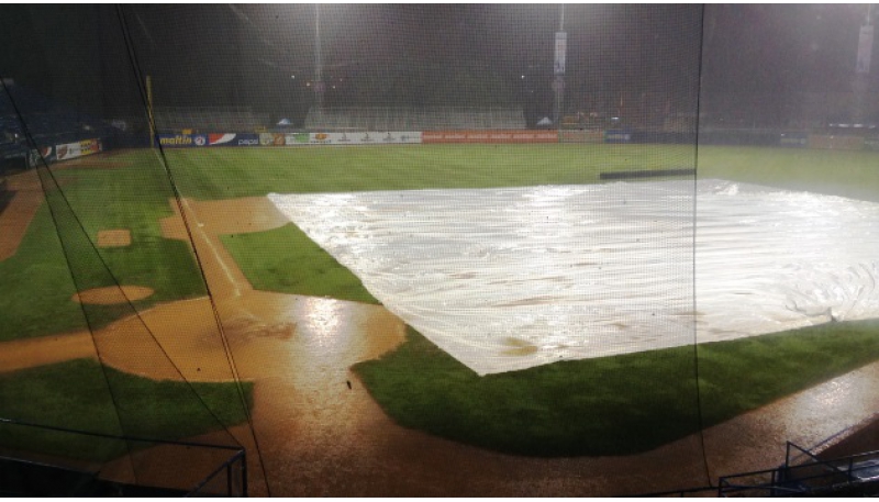El segundo juego fue suspendido por lluvia