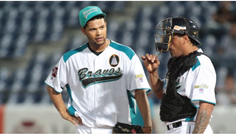Bravos sin suerte ante los Tiburones