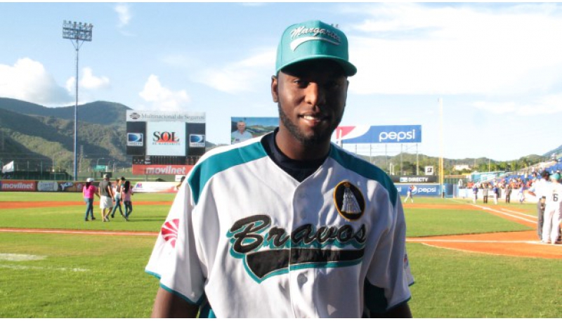 Lanzador dominicano Henry Sosa se unió a Bravos de Margarita