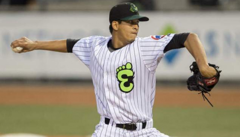 (+Video) Herrera y Flores pegaron hit