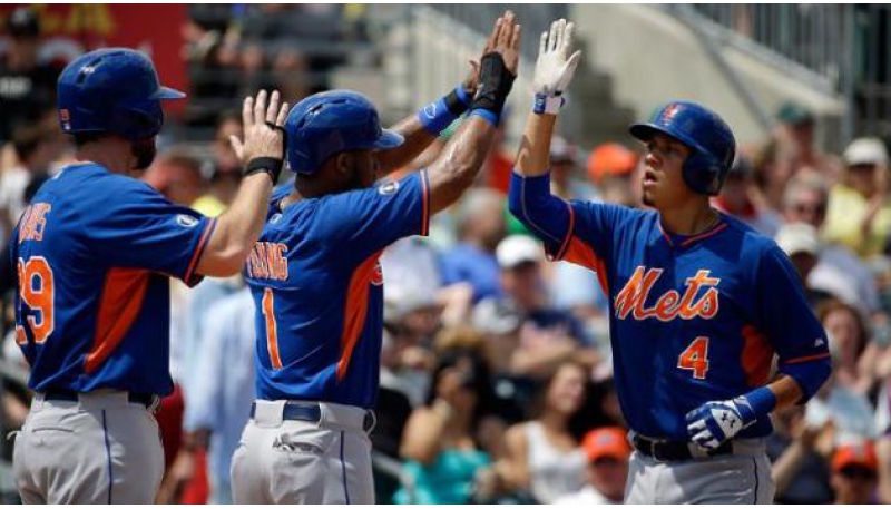Wilmer Flores llevó a los Mets a ganar