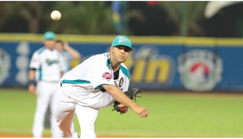 Luis Chirinos ganó su primer encuentro