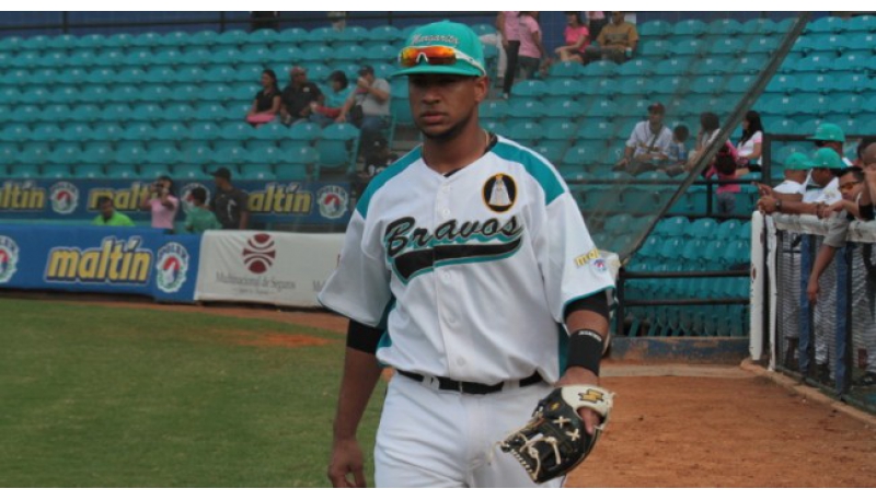 Elías Díaz pegó su primer cuadrangular