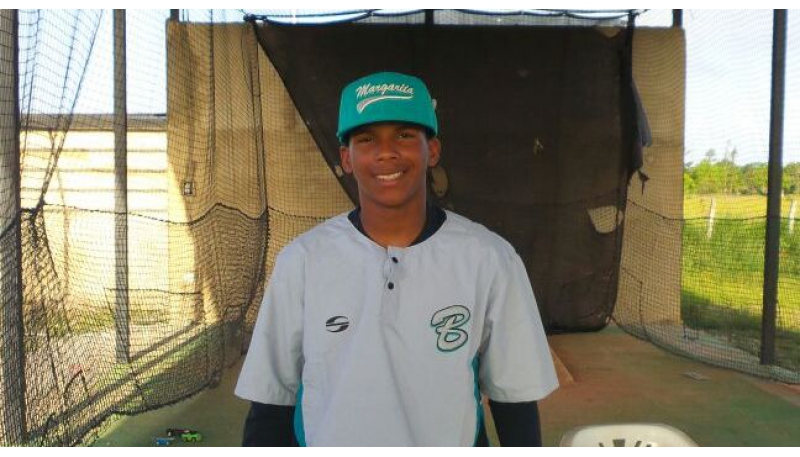 Los Bravos firmaron un jardinero