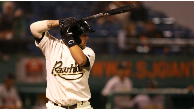 Gerson Montilla dio jonrón y batea .389