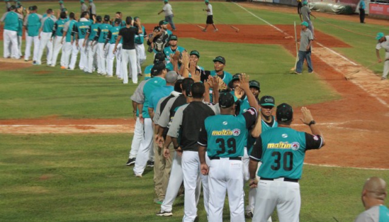 Los Bravos le ganaron 4-1 a las Águilas