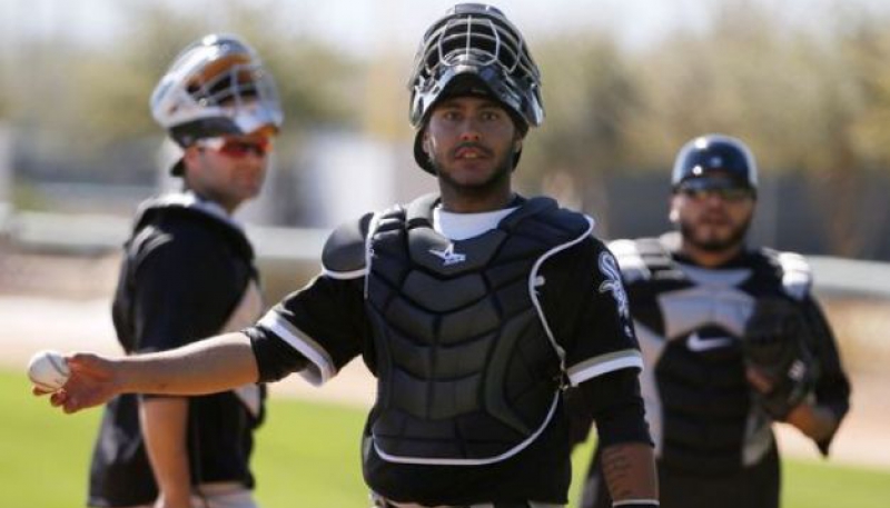 Omar Narváez hizo su debut en AAA