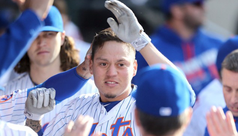 Wilmer Flores conectó su primer jonrón