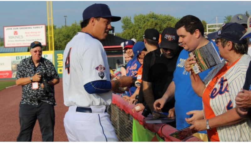 Wilmer Flores se recupera jugando en AA