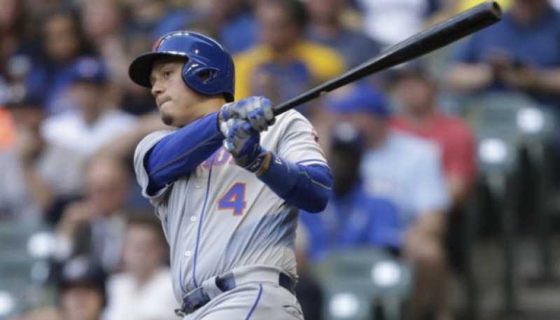 Wilmer Flores conectó tres imparables