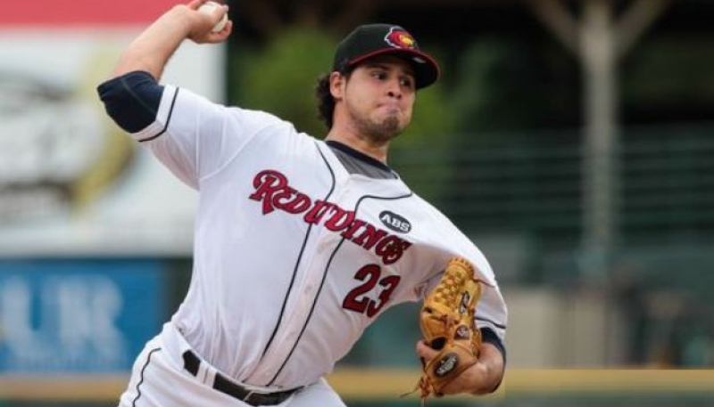 Omar Bencomo Jr debutó en AAA y ganó
