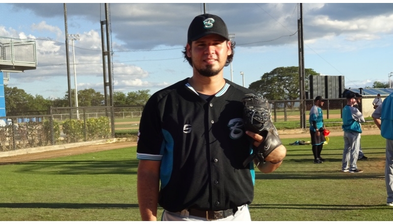 Omar Bencomo Jr., abrirá el juego inaugural