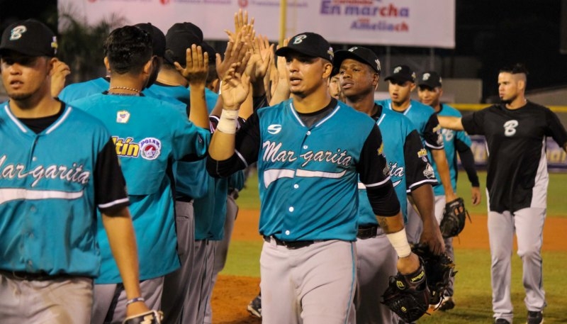 Los Bravos le ganaron 9-2 al Magallanes