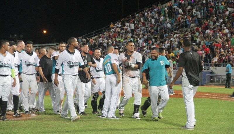 Los Bravos dejaron en el terreno al Magallanes