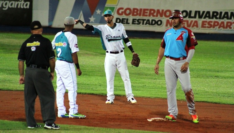 Por segunda noche los Bravos no pudieron