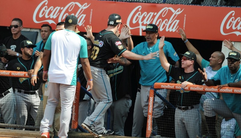 Los Bravos se impusieron 8-7 a los Tigres en Maracay