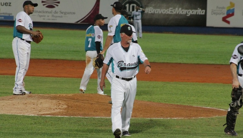 Stu Cliburn  evaluó a su cuerpo de lanzadores