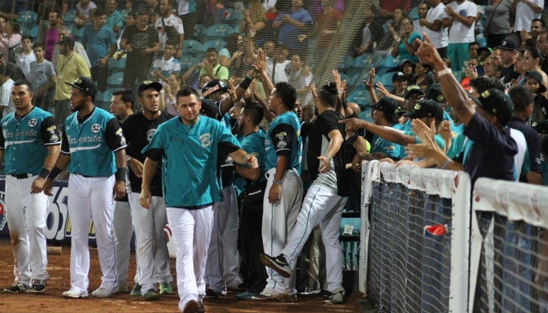 Los Bravos se fueron arriba en la serie