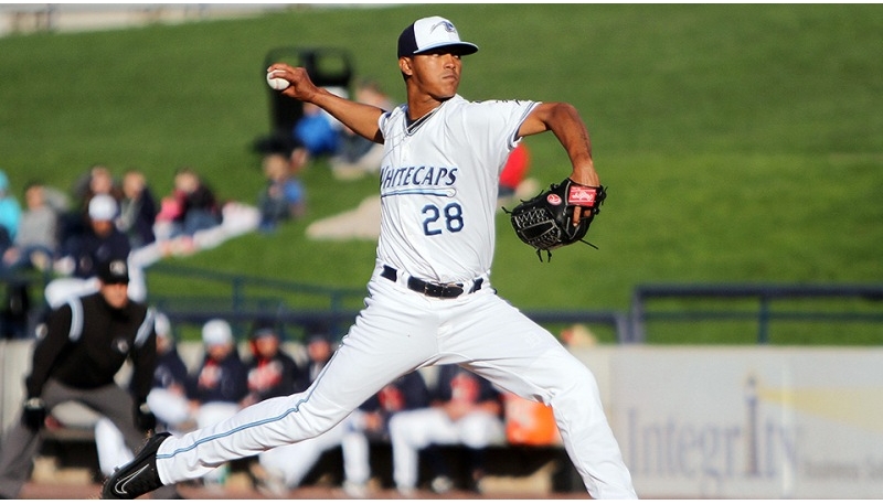 Alfred Gutiérrez ganó lanzando siete entradas