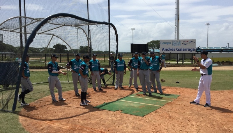 Los Bravos recibieron siete jugadores este martes