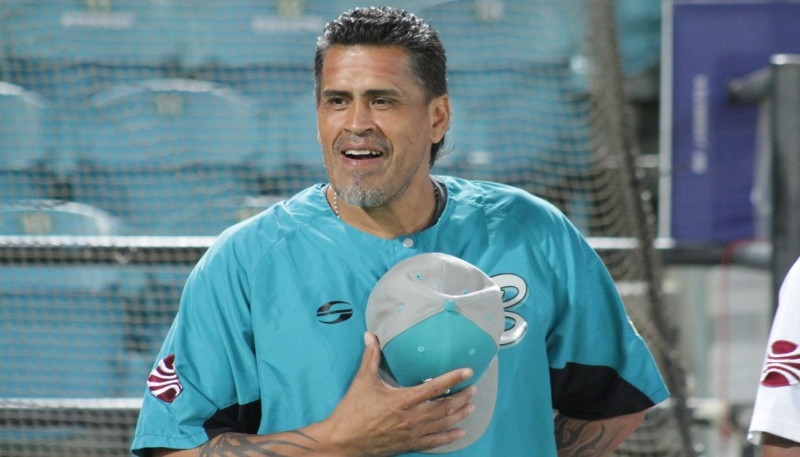 El Mánager Henry Blanco presente