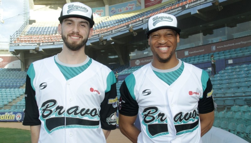 Kevin Medrano y Johnny Davis ya están en la isla