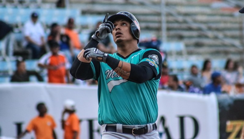 Osuna y Darnell guiaron el triunfo en Maracaibo