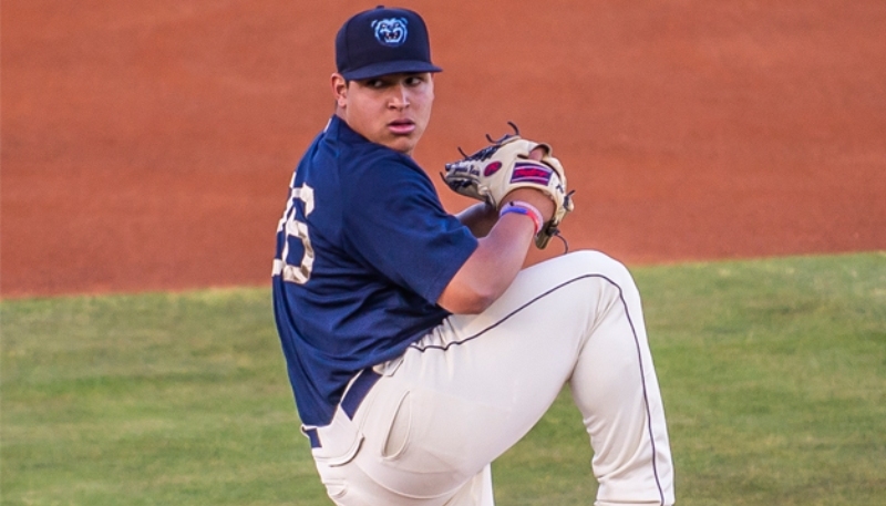 José Suárez ponchó a 11 y es su mejor marca