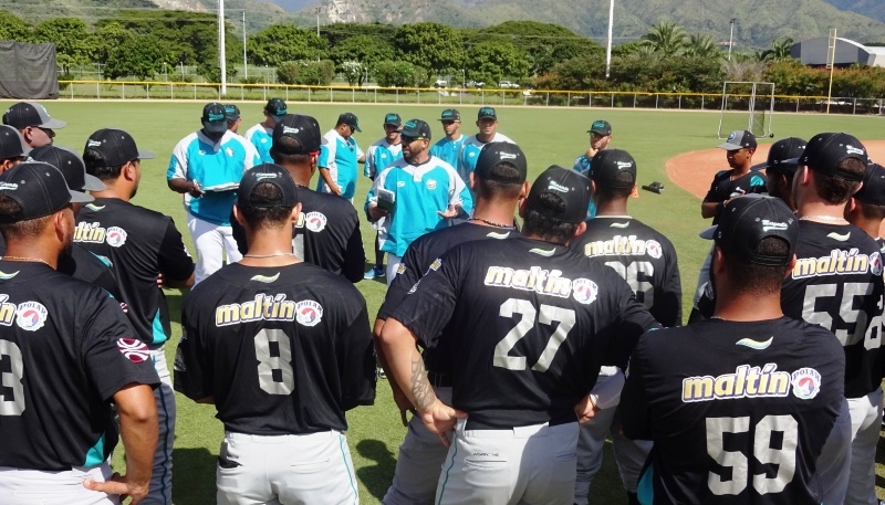 Los Bravos recibieron a los jugadores de posición