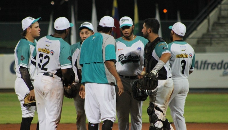 El bullpen no aguantó presión