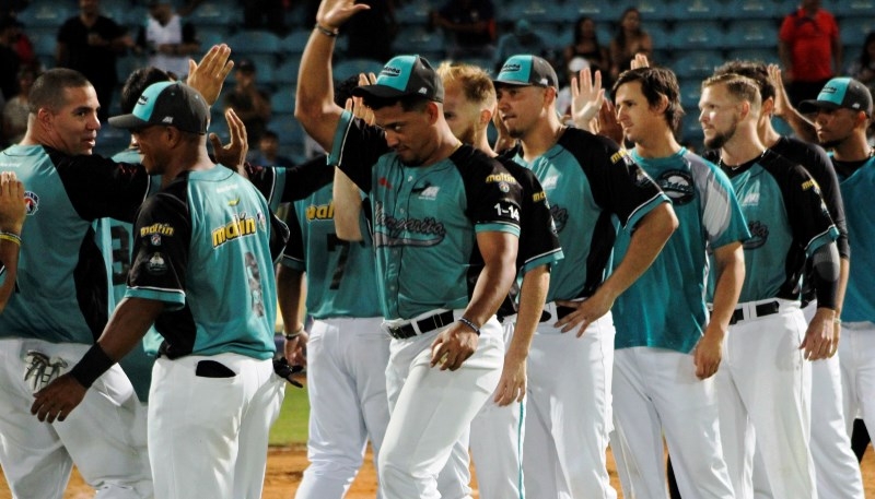 Toda la carne en el asador