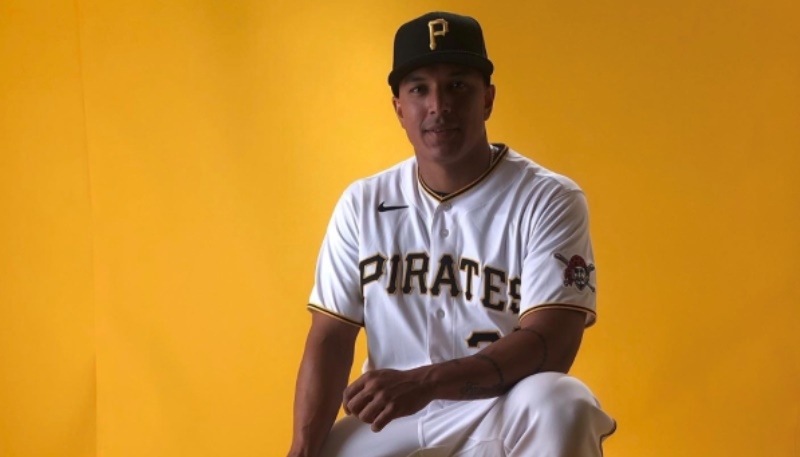 Jugadores de los Bravos en acción