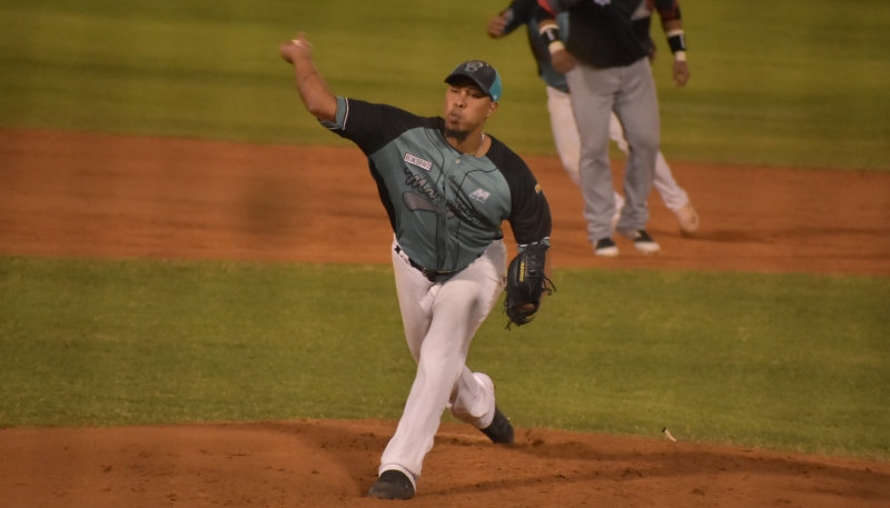 Bravos dividió honores con Cardenales