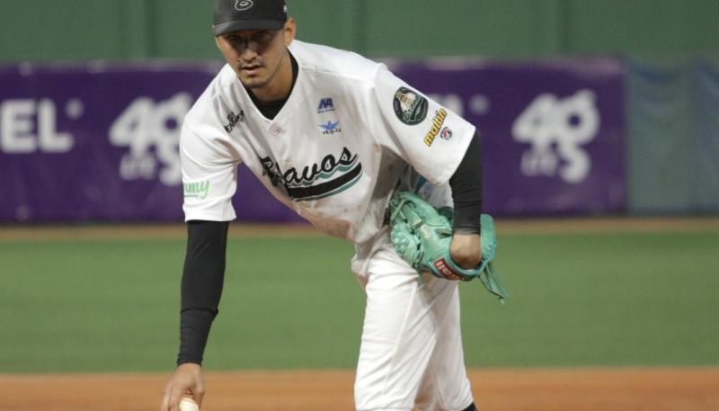 BRAVOS PESCÓ TIBURONES Y EL LIDERATO EN MACUTO