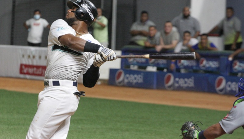 BRAVOS CAYÓ EN ENTRADAS EXTRAS ANTE MAGALLANES