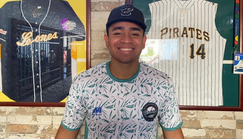 LEWIS CASTILLO: “QUIERO SEGUIR EL LEGADO DE MI PAPÁ Y PODER SER AÚN MEJOR QUE ÉL”