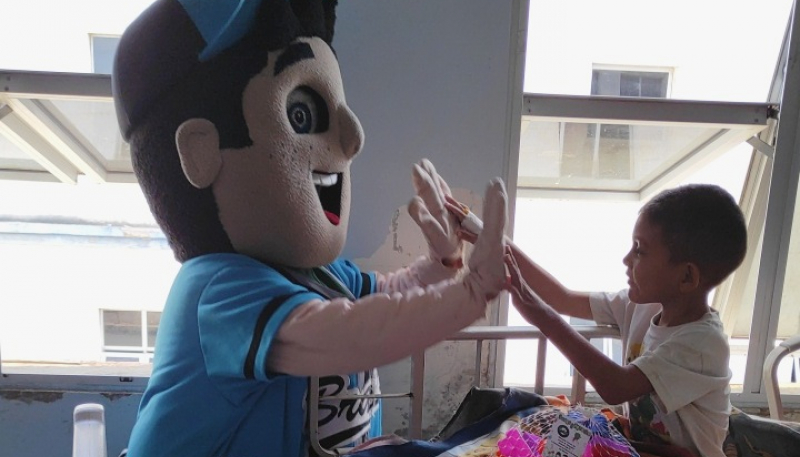 BRAVOS DE MARGARITA Y PRIMEROS AUXILIOS LLEVARON ALEGRÍA A NIÑOS DEL HOSPITAL LUIS ORTEGA