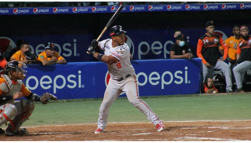 HEIKER MENESES LLEGÓ A BRAVOS DE MARGARITA