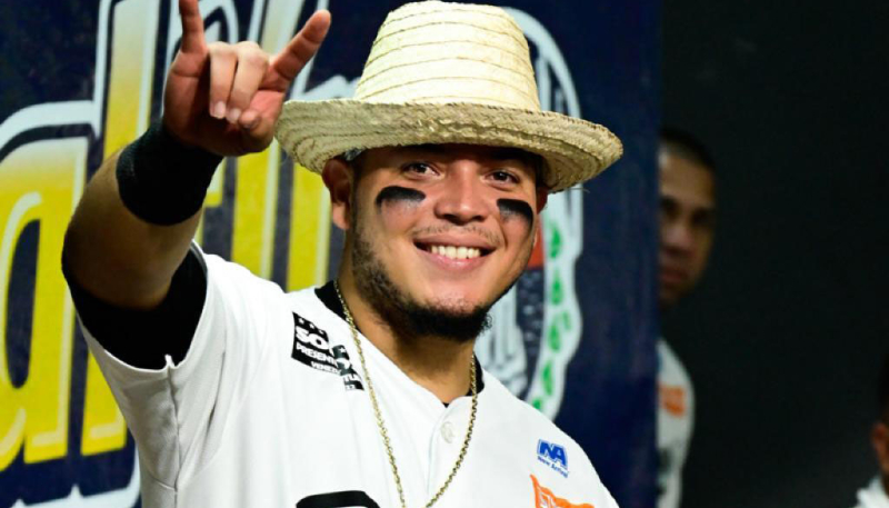 CARLOS PÉREZ COMANDÓ VICTORIA EN MACUTO