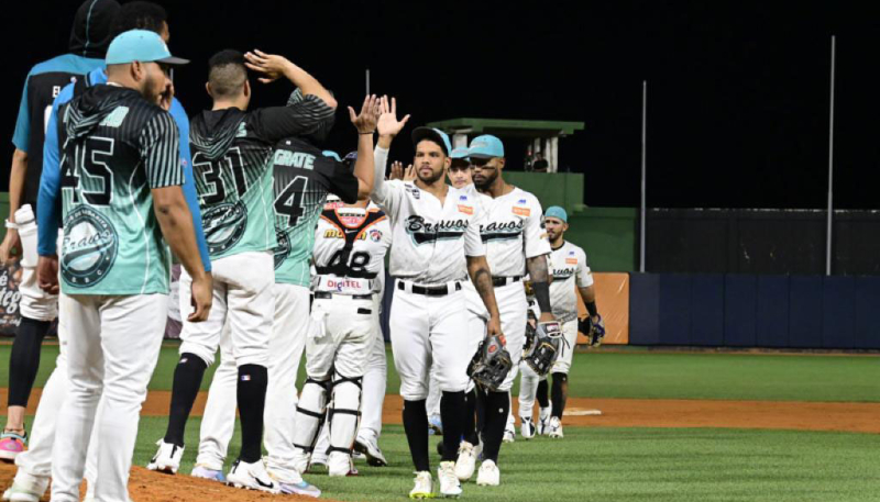 BRAVOS FRENÓ A CARDENALES EN MACUTO