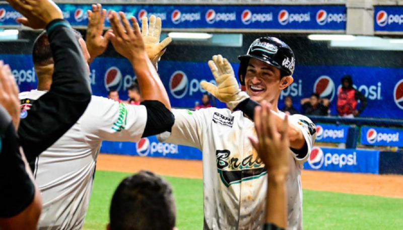 TOMO OTOSAKA: “QUIERO EL CAMPEONATO CON BRAVOS DE MARGARITA”