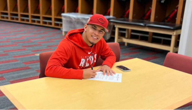 PROSPECTO DE CINCINNATI SE UNE AL TALENTO BRAVO
