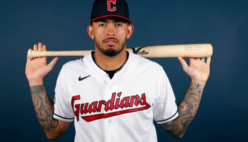 GABRIEL ARIAS FORTALECERÁ EL INFIELD BRAVO