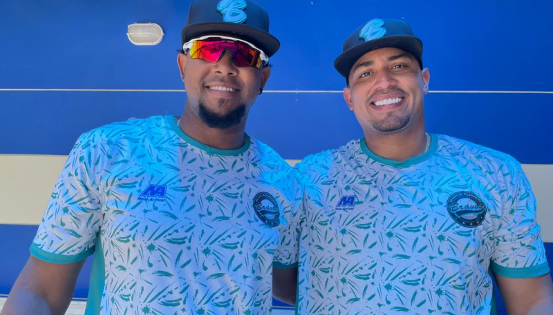 DAVID RODRÍGUEZ Y CARLOS NAVAS A DISPOSICIÓN DEL EQUIPO