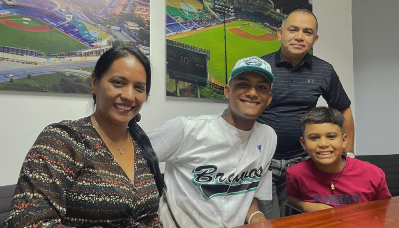 PITCHER GUAYANÉS SUMA SU TALENTO A BRAVOS