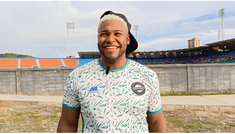 MOISÉS GÓMEZ: “VENGO A DIVERTIRME Y LLEGAR LEJOS CON BRAVOS”